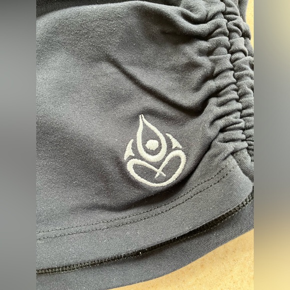 Shakti Activewear side string shorts size M - Picture 9 of 9